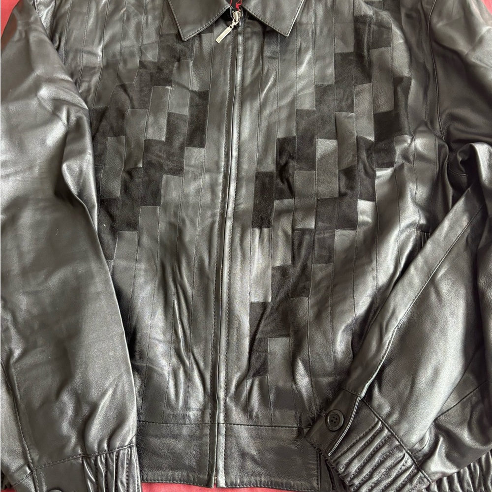 Torras natural leather with a cheer pattern in the front of suede and leather